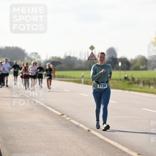 12.04.2026 - 45. Internationalen Wilhelmsburger Insellauf Dr. Thomas Lammeyer http://msf.ph/oto/9450192 12.04.2026 10:41:29 Laufen 2726 meine-sportfotos.de