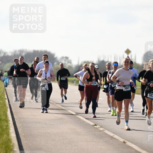 12.04.2026 - 45. Internationalen Wilhelmsburger Insellauf Dr. Thomas Lammeyer http://msf.ph/oto/9450220 12.04.2026 10:41:39 Laufen 526, 368, 3847, 200, 3832 meine-sportfotos.de