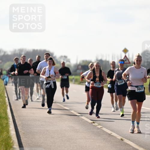 12.04.2026 - 45. Internationalen Wilhelmsburger Insellauf Dr. Thomas Lammeyer http://msf.ph/oto/9450226 12.04.2026 10:41:40 Laufen 2526, 3688, 3847, 45, 2023, 1920, 3832 meine-sportfotos.de