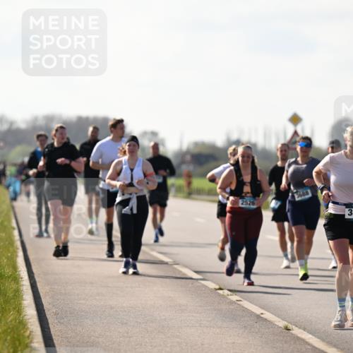 12.04.2026 - 45. Internationalen Wilhelmsburger Insellauf Dr. Thomas Lammeyer http://msf.ph/oto/9450231 12.04.2026 10:41:41 Laufen 3688, 2526, 58, 45, 2023, 1920, 3847, 3832 meine-sportfotos.de