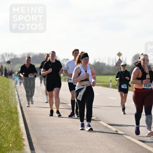 12.04.2026 - 45. Internationalen Wilhelmsburger Insellauf Dr. Thomas Lammeyer http://msf.ph/oto/9450248 12.04.2026 10:41:44 Laufen 2404, 2526, 3833, 3688 meine-sportfotos.de