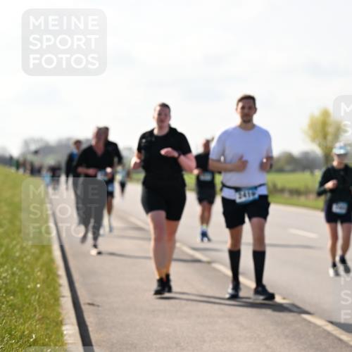 12.04.2026 - 45. Internationalen Wilhelmsburger Insellauf Dr. Thomas Lammeyer http://msf.ph/oto/9450265 12.04.2026 10:41:48 Laufen 2419 meine-sportfotos.de
