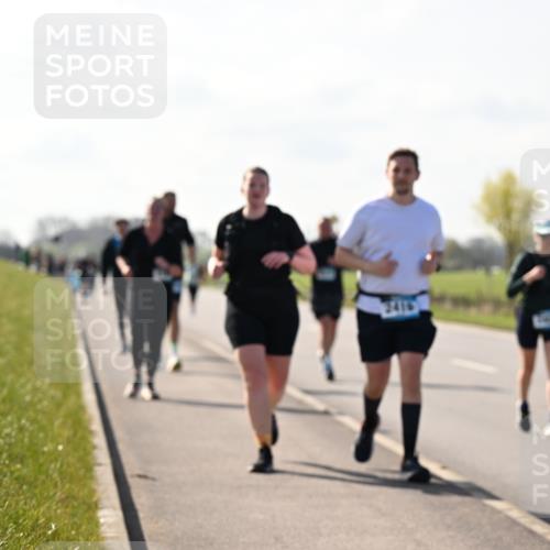 12.04.2026 - 45. Internationalen Wilhelmsburger Insellauf Dr. Thomas Lammeyer http://msf.ph/oto/9450266 12.04.2026 10:41:48 Laufen 2415 meine-sportfotos.de