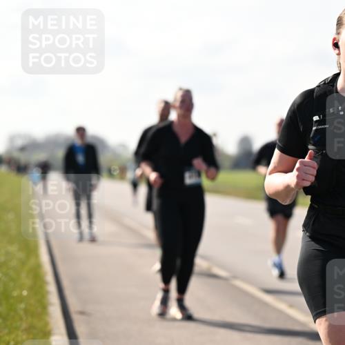 12.04.2026 - 45. Internationalen Wilhelmsburger Insellauf Dr. Thomas Lammeyer http://msf.ph/oto/9450280 12.04.2026 10:41:52 Laufen  meine-sportfotos.de
