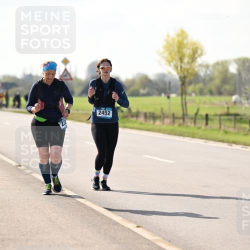 12.04.2026 - 45. Internationalen Wilhelmsburger Insellauf Dr. Thomas Lammeyer http://msf.ph/oto/9450300 12.04.2026 10:42:10 Laufen 232, 2452 meine-sportfotos.de
