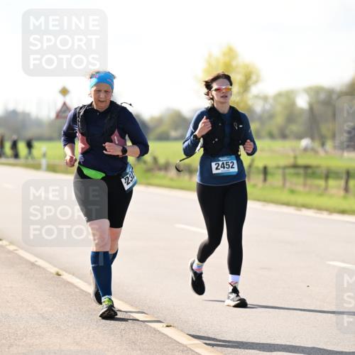 12.04.2026 - 45. Internationalen Wilhelmsburger Insellauf Dr. Thomas Lammeyer http://msf.ph/oto/9450310 12.04.2026 10:42:11 Laufen 2, 31, 2452 meine-sportfotos.de