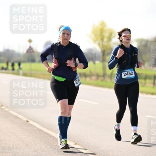 12.04.2026 - 45. Internationalen Wilhelmsburger Insellauf Dr. Thomas Lammeyer http://msf.ph/oto/9450315 12.04.2026 10:42:12 Laufen 23, 2452 meine-sportfotos.de