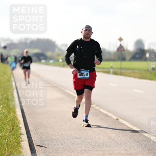 12.04.2026 - 45. Internationalen Wilhelmsburger Insellauf Dr. Thomas Lammeyer http://msf.ph/oto/9450331 12.04.2026 10:42:39 Laufen 4058 meine-sportfotos.de