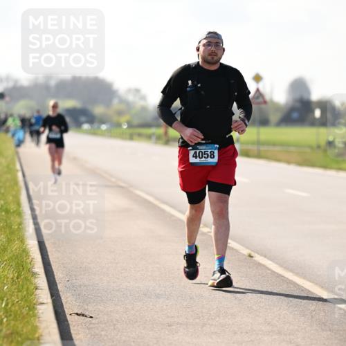 12.04.2026 - 45. Internationalen Wilhelmsburger Insellauf Dr. Thomas Lammeyer http://msf.ph/oto/9450336 12.04.2026 10:42:39 Laufen 4058 meine-sportfotos.de
