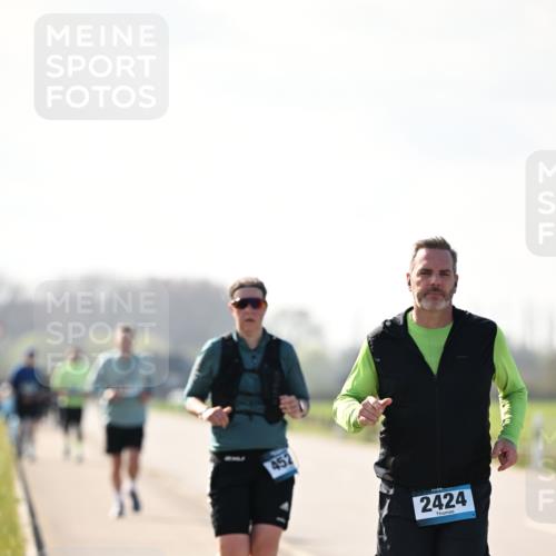 12.04.2026 - 45. Internationalen Wilhelmsburger Insellauf Dr. Thomas Lammeyer http://msf.ph/oto/9450397 12.04.2026 10:43:17 Laufen 452, 2424 meine-sportfotos.de