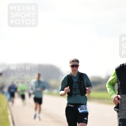 12.04.2026 - 45. Internationalen Wilhelmsburger Insellauf Dr. Thomas Lammeyer http://msf.ph/oto/9450402 12.04.2026 10:43:18 Laufen 452 meine-sportfotos.de