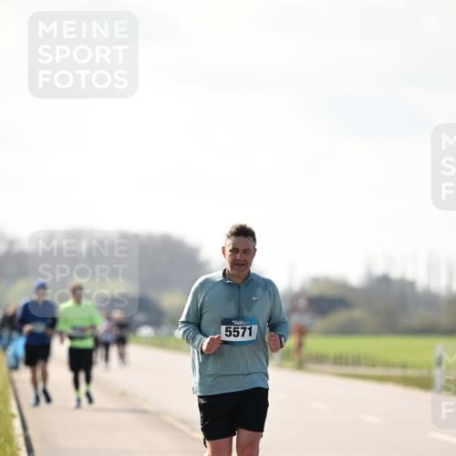 12.04.2026 - 45. Internationalen Wilhelmsburger Insellauf Dr. Thomas Lammeyer http://msf.ph/oto/9450416 12.04.2026 10:43:25 Laufen 5571 meine-sportfotos.de