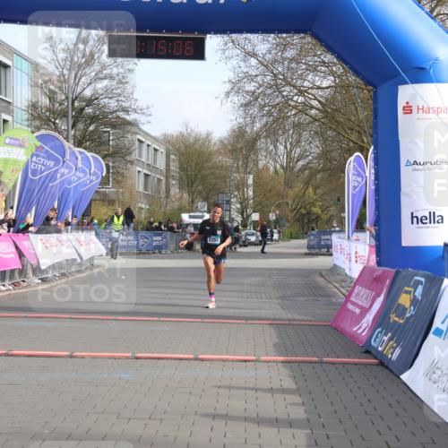 12.04.2026 - 45. Internationalen Wilhelmsburger Insellauf Strokosch-Dieckow http://msf.ph/oto/9450417 12.04.2026 10:05:05 Ziel 5293 meine-sportfotos.de