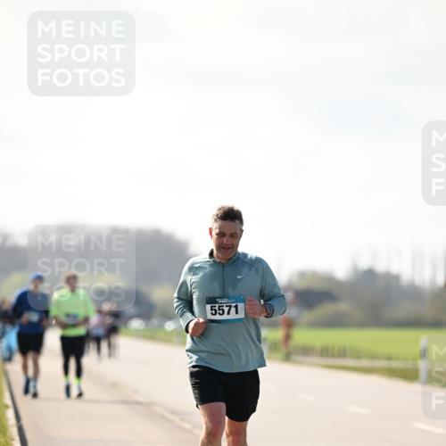 12.04.2026 - 45. Internationalen Wilhelmsburger Insellauf Dr. Thomas Lammeyer http://msf.ph/oto/9450418 12.04.2026 10:43:25 Laufen 5571 meine-sportfotos.de