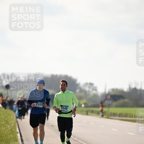12.04.2026 - 45. Internationalen Wilhelmsburger Insellauf Dr. Thomas Lammeyer http://msf.ph/oto/9450439 12.04.2026 10:43:34 Laufen 2241, 2240 meine-sportfotos.de
