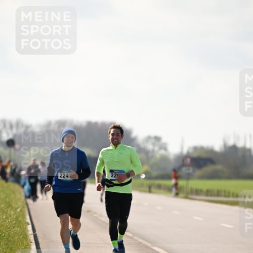 12.04.2026 - 45. Internationalen Wilhelmsburger Insellauf Dr. Thomas Lammeyer http://msf.ph/oto/9450444 12.04.2026 10:43:35 Laufen 22, 224 meine-sportfotos.de