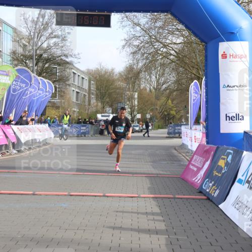 12.04.2026 - 45. Internationalen Wilhelmsburger Insellauf Strokosch-Dieckow http://msf.ph/oto/9450451 12.04.2026 10:05:05 Ziel 5293 meine-sportfotos.de