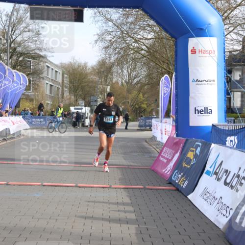 12.04.2026 - 45. Internationalen Wilhelmsburger Insellauf Strokosch-Dieckow http://msf.ph/oto/9450457 12.04.2026 10:05:06 Ziel 5293 meine-sportfotos.de