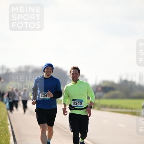 12.04.2026 - 45. Internationalen Wilhelmsburger Insellauf Dr. Thomas Lammeyer http://msf.ph/oto/9450464 12.04.2026 10:43:37 Laufen 224, 2240 meine-sportfotos.de