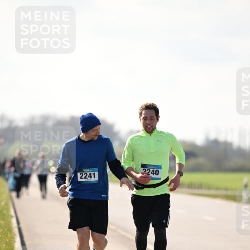 12.04.2026 - 45. Internationalen Wilhelmsburger Insellauf Dr. Thomas Lammeyer http://msf.ph/oto/9450469 12.04.2026 10:43:38 Laufen 2241, 2240 meine-sportfotos.de
