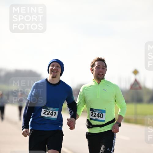 12.04.2026 - 45. Internationalen Wilhelmsburger Insellauf Dr. Thomas Lammeyer http://msf.ph/oto/9450478 12.04.2026 10:43:40 Laufen 2241, 2240 meine-sportfotos.de
