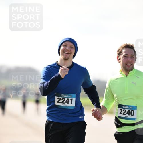 12.04.2026 - 45. Internationalen Wilhelmsburger Insellauf Dr. Thomas Lammeyer http://msf.ph/oto/9450485 12.04.2026 10:43:41 Laufen 45, 2241, 45, 2240 meine-sportfotos.de