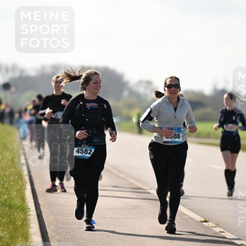 12.04.2026 - 45. Internationalen Wilhelmsburger Insellauf Dr. Thomas Lammeyer http://msf.ph/oto/9450493 12.04.2026 10:43:58 Laufen 4582, 586 meine-sportfotos.de
