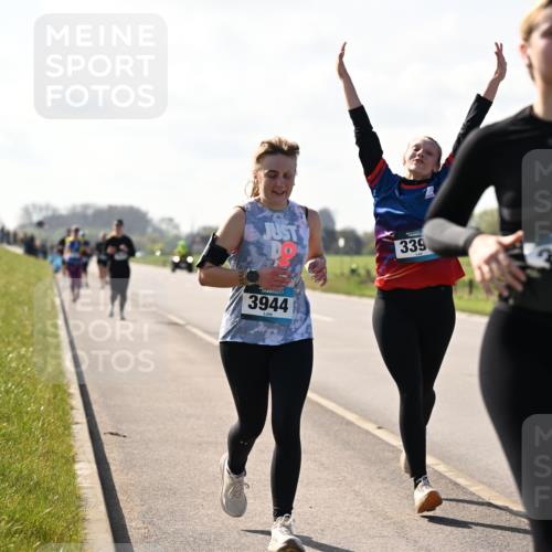 12.04.2026 - 45. Internationalen Wilhelmsburger Insellauf Dr. Thomas Lammeyer http://msf.ph/oto/9450536 12.04.2026 10:44:09 Laufen 3944, 339, 3610 meine-sportfotos.de