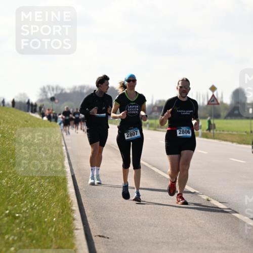 12.04.2026 - 45. Internationalen Wilhelmsburger Insellauf Dr. Thomas Lammeyer http://msf.ph/oto/9450585 12.04.2026 10:44:25 Laufen 2807, 2806 meine-sportfotos.de