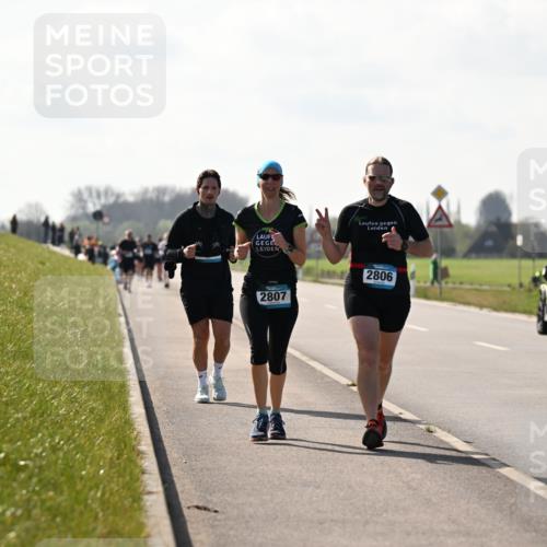 12.04.2026 - 45. Internationalen Wilhelmsburger Insellauf Dr. Thomas Lammeyer http://msf.ph/oto/9450588 12.04.2026 10:44:25 Laufen 2807, 2806 meine-sportfotos.de