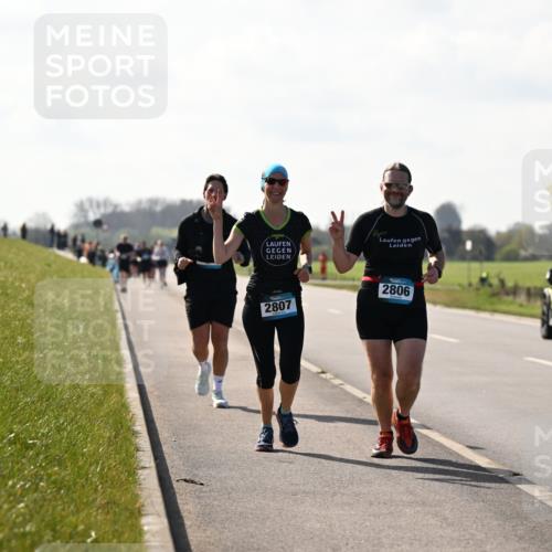 12.04.2026 - 45. Internationalen Wilhelmsburger Insellauf Dr. Thomas Lammeyer http://msf.ph/oto/9450595 12.04.2026 10:44:26 Laufen 2807, 2806 meine-sportfotos.de