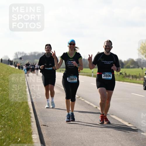 12.04.2026 - 45. Internationalen Wilhelmsburger Insellauf Dr. Thomas Lammeyer http://msf.ph/oto/9450599 12.04.2026 10:44:26 Laufen 2807, 2806 meine-sportfotos.de