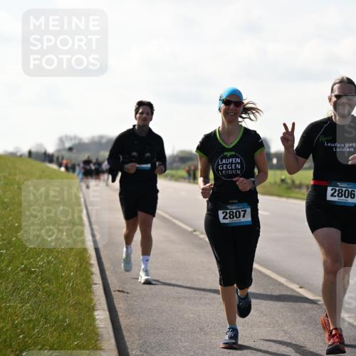 12.04.2026 - 45. Internationalen Wilhelmsburger Insellauf Dr. Thomas Lammeyer http://msf.ph/oto/9450612 12.04.2026 10:44:28 Laufen 2807, 2806 meine-sportfotos.de