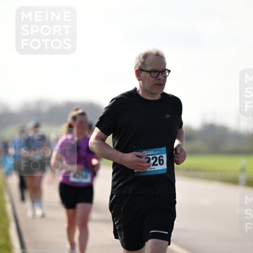 12.04.2026 - 45. Internationalen Wilhelmsburger Insellauf Dr. Thomas Lammeyer http://msf.ph/oto/9450620 12.04.2026 10:44:50 Laufen 45, 226 meine-sportfotos.de