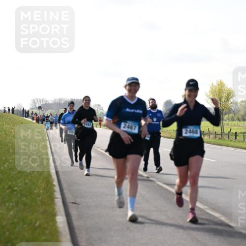 12.04.2026 - 45. Internationalen Wilhelmsburger Insellauf Dr. Thomas Lammeyer http://msf.ph/oto/9450666 12.04.2026 10:45:00 Laufen 2960, 2492, 2467, 2468 meine-sportfotos.de