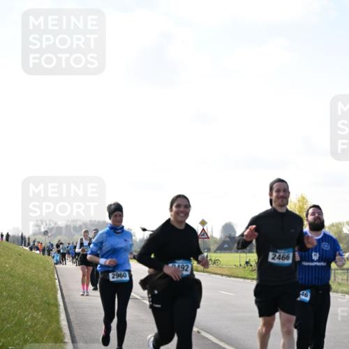 12.04.2026 - 45. Internationalen Wilhelmsburger Insellauf Dr. Thomas Lammeyer http://msf.ph/oto/9450672 12.04.2026 10:45:03 Laufen 492, 2960, 2466, 46 meine-sportfotos.de