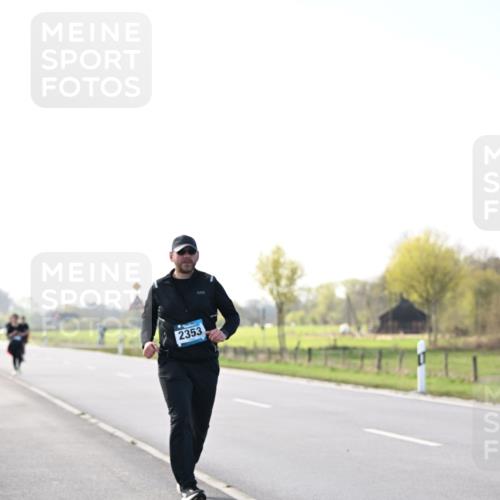 12.04.2026 - 45. Internationalen Wilhelmsburger Insellauf Dr. Thomas Lammeyer http://msf.ph/oto/9450686 12.04.2026 10:45:13 Laufen 2353 meine-sportfotos.de