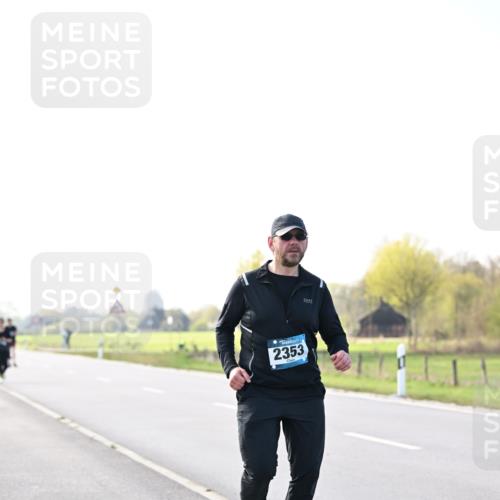 12.04.2026 - 45. Internationalen Wilhelmsburger Insellauf Dr. Thomas Lammeyer http://msf.ph/oto/9450695 12.04.2026 10:45:15 Laufen 2353 meine-sportfotos.de