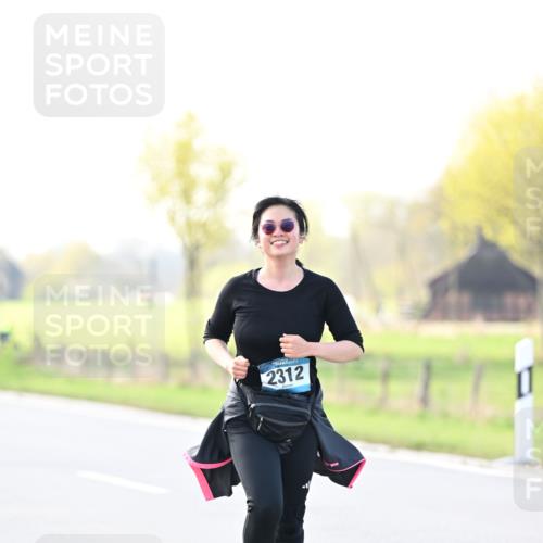12.04.2026 - 45. Internationalen Wilhelmsburger Insellauf Dr. Thomas Lammeyer http://msf.ph/oto/9450703 12.04.2026 10:45:26 Laufen 2312 meine-sportfotos.de