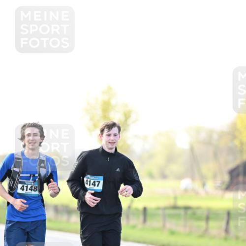 12.04.2026 - 45. Internationalen Wilhelmsburger Insellauf Dr. Thomas Lammeyer http://msf.ph/oto/9450762 12.04.2026 10:45:42 Laufen 4148, 4147 meine-sportfotos.de