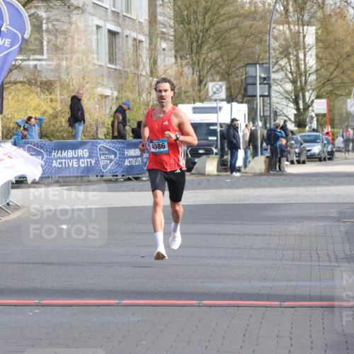 12.04.2026 - 45. Internationalen Wilhelmsburger Insellauf Strokosch-Dieckow http://msf.ph/oto/9450793 12.04.2026 10:07:06 Ziel 3521, 4086 meine-sportfotos.de