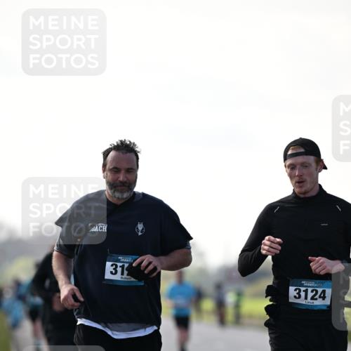 12.04.2026 - 45. Internationalen Wilhelmsburger Insellauf Dr. Thomas Lammeyer http://msf.ph/oto/9450800 12.04.2026 10:45:49 Laufen 31, 47, 3124 meine-sportfotos.de