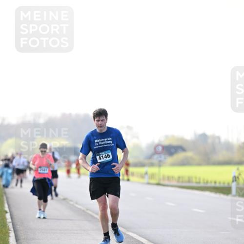 12.04.2026 - 45. Internationalen Wilhelmsburger Insellauf Dr. Thomas Lammeyer http://msf.ph/oto/9450816 12.04.2026 10:46:28 Laufen 2541, 4146 meine-sportfotos.de