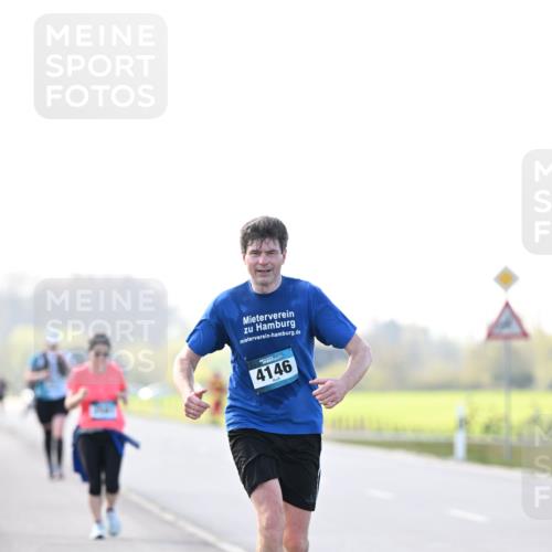 12.04.2026 - 45. Internationalen Wilhelmsburger Insellauf Dr. Thomas Lammeyer http://msf.ph/oto/9450820 12.04.2026 10:46:31 Laufen 4146 meine-sportfotos.de