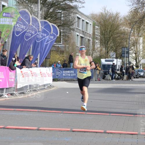 12.04.2026 - 45. Internationalen Wilhelmsburger Insellauf Strokosch-Dieckow http://msf.ph/oto/9450918 12.04.2026 10:07:31 Ziel 5439 meine-sportfotos.de