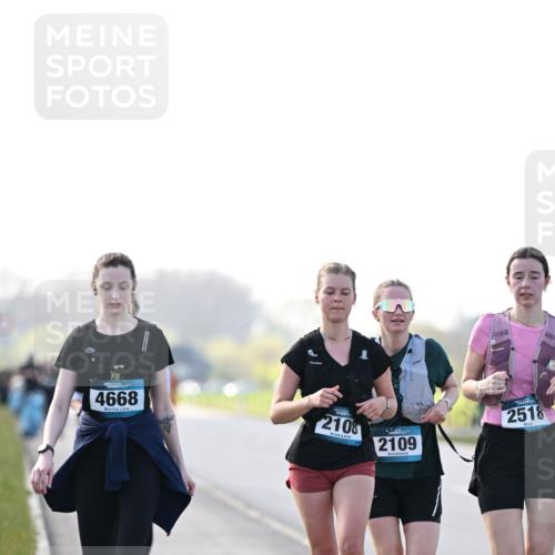 12.04.2026 - 45. Internationalen Wilhelmsburger Insellauf Dr. Thomas Lammeyer http://msf.ph/oto/9451002 12.04.2026 10:47:23 Laufen 4668, 2108, 2109, 2518 meine-sportfotos.de
