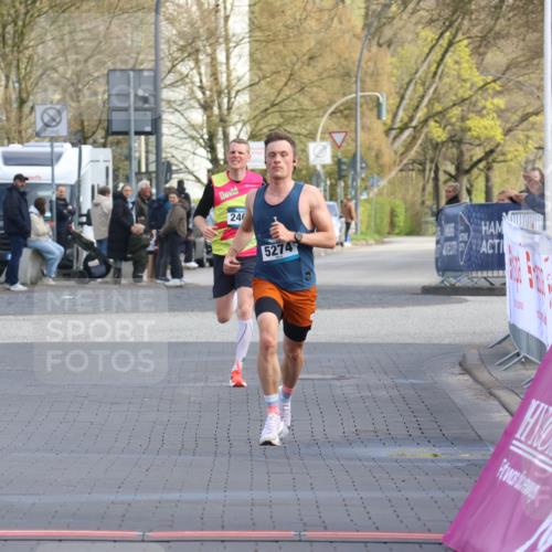 12.04.2026 - 45. Internationalen Wilhelmsburger Insellauf Strokosch-Dieckow http://msf.ph/oto/9451004 12.04.2026 10:09:13 Ziel 5274 meine-sportfotos.de