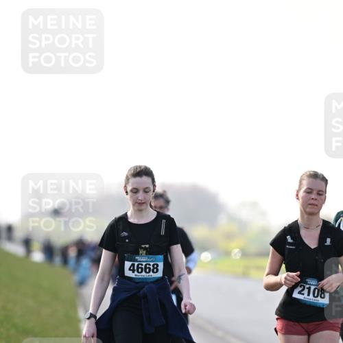 12.04.2026 - 45. Internationalen Wilhelmsburger Insellauf Dr. Thomas Lammeyer http://msf.ph/oto/9451007 12.04.2026 10:47:24 Laufen 4668, 45, 2108 meine-sportfotos.de