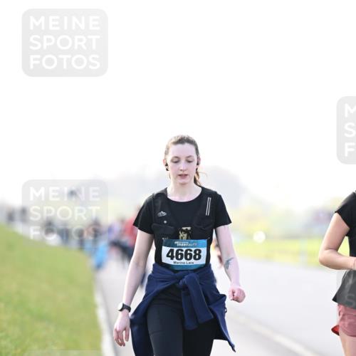 12.04.2026 - 45. Internationalen Wilhelmsburger Insellauf Dr. Thomas Lammeyer http://msf.ph/oto/9451016 12.04.2026 10:47:25 Laufen 4668 meine-sportfotos.de