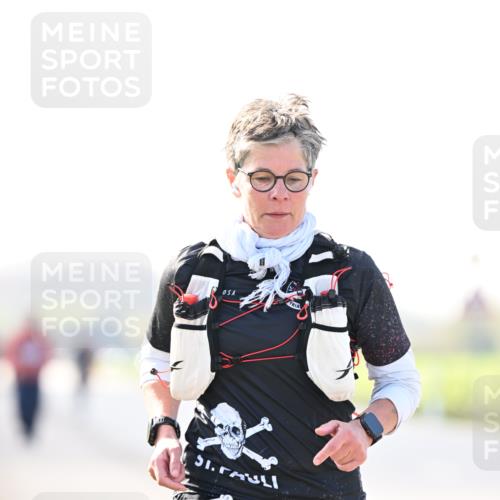 12.04.2026 - 45. Internationalen Wilhelmsburger Insellauf Dr. Thomas Lammeyer http://msf.ph/oto/9451044 12.04.2026 10:47:31 Laufen 2025 meine-sportfotos.de